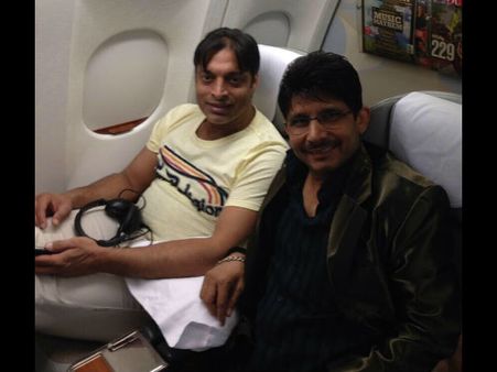 मोदी की जीत के बाद आखिरकार देश छोड़ रहे हैं मिस्टर खान