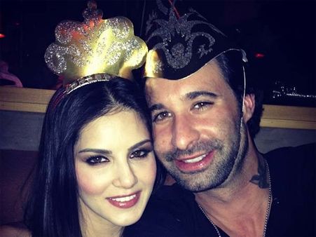 सन्नी के जन्मदिन पर उन्हें हीरों से तोल दिया डेनियल ने, अचानक इतना प्यार