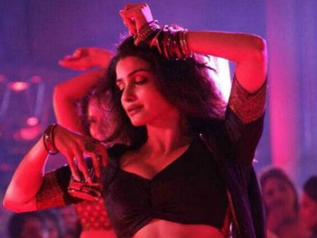 प्राची तो सच में हॉट है बॉस- एक विलेन के लुक को देख हैरान लोग