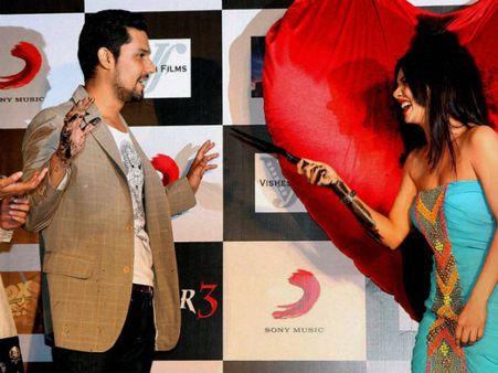 रोमांस के बाद दीपा मेहता के साथ एक्शन करेंगे रणदीप हुड्डा