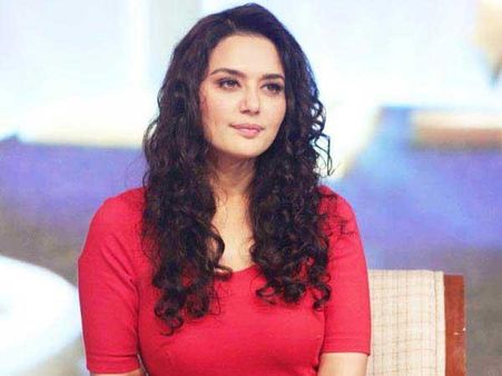 मैनें सिर्फ कड़वा सच बयां किया है चटखारे वाली बात नहीं की: प्रीति जिंटा