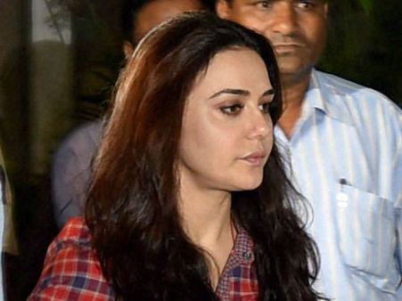 आखिर कौन है 'जिन' जिनका जिक्र प्रीति ने अपने बयान में किया