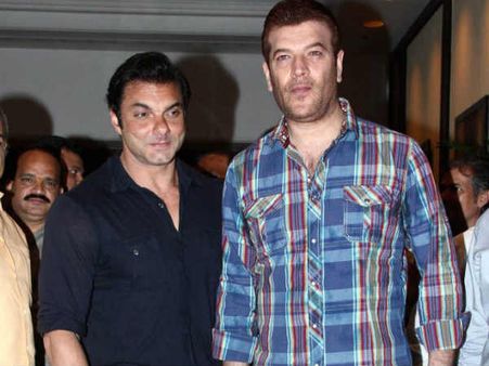 सलमान-शाहरूख.. मुलाकात तो हुई पर बात नहीं हुई..