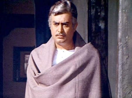 शायद हेमामालिनी की बेरूखी ही संजीव कुमार बर्दाश्त नहीं कर पाये?