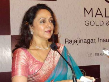 40 साल बाद एक बार फिर से सिप्पी के लिए नाचेंगी बसंती