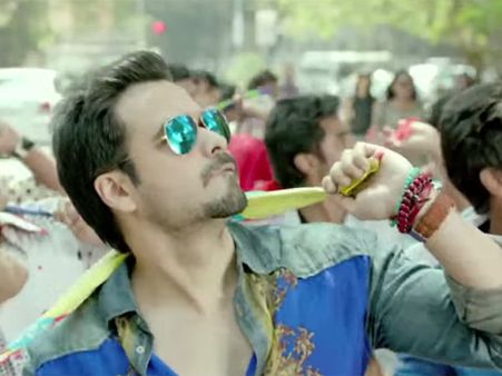 Review: ना हंसाती है..ना रूलाती है लेकिन टाइमपास है 'राजा नटवरलाल'