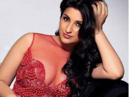 Pics: परिणिति के जलवे देख आपके होश उड़ जायेंगे