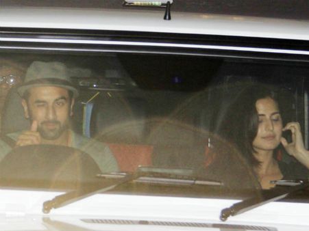 रणबीर के बद्तमीज दिल को संभालते फिर रहे हैं करन जौहर!