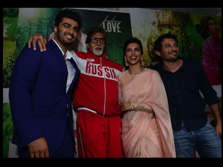 अमिताभ का बिग ट्विट..‘फाइंडिंग फैनी' की क्या दिलचस्प चौकड़ी है