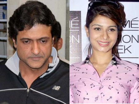 अरमान-तनीषा का ब्रेकअप या पब्लिसिटी स्टंट!