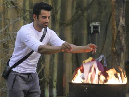 Bigg Boss Day 4- नॉमिनेशन की आग में जल जाएंग नकली चेहरे