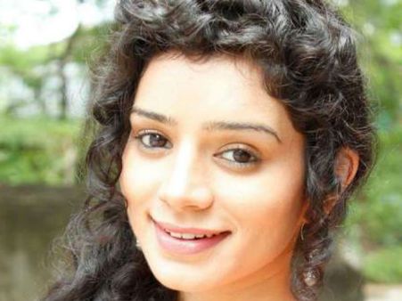 'बिग बॉस 8' से आउट सुकीर्ति को पड़े दाल-रोटी के लाले!