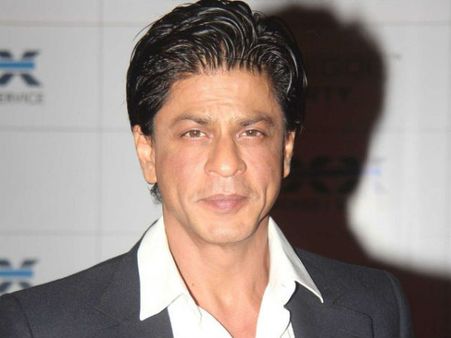 मैं और पिता के किरादर में...आप पागल तो नहीं हो गये- शाहरुख