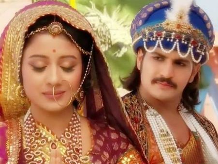 जोधा-अकबर के 350 एपिसोड पूरे, सेट पर हुआ सेलिब्रेशन