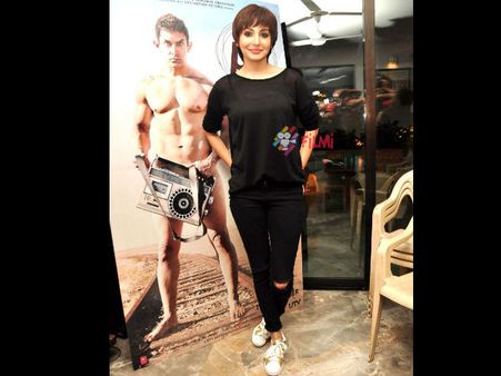 New Trend- हीरो हुए मुंडे तो हिरोइनों ने कतरे अपने बाल..