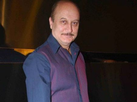 record: पांच friday, पांच फिल्में, अनुुपम खेर की लगातार रिलीज़