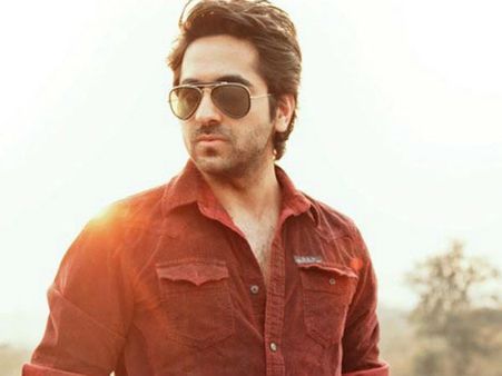 Sperm डोनेशन जैसी 'बेवकूफियां' करने के बाद मुंह छिपाते फिर रहे आयुष्मान