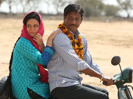 PICS: प्रेग्नेंट बनते-बनते थक गई, अब मोना बनेगीं लीड हिरोइन