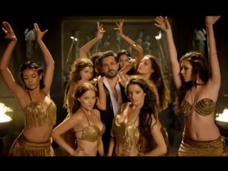 8 आइटम गर्ल्स और इमरान हाशमी..मतलब, hotness का तड़का