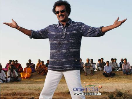 Lingaa पर लग सकती है रोक, कहानी चुराकर बनी है फिल्म!