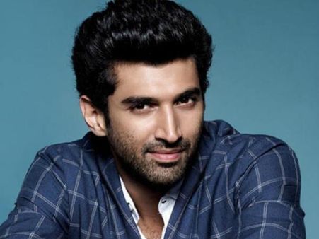 आदित्य रॉय कपूर की आशिकी में खून से लिखे खत