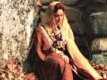 First Look:रेखा पर अब भी है उमराव जान का 'फितूर'