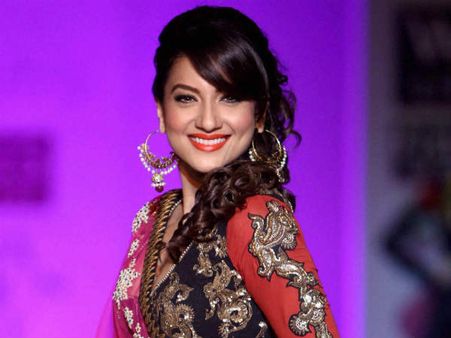 गौहर खान को पड़े थप्पड़ की गूंज बॉलीवुड तक