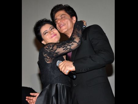 1000 weeks of DDLJ- राज ने सिमरन को भरा अपनी बाहों में!