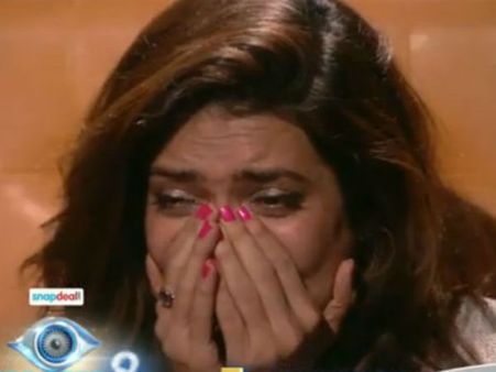 Bigg Boss 8- करिश्मा को घर से निकालने में जुटे घरवाले