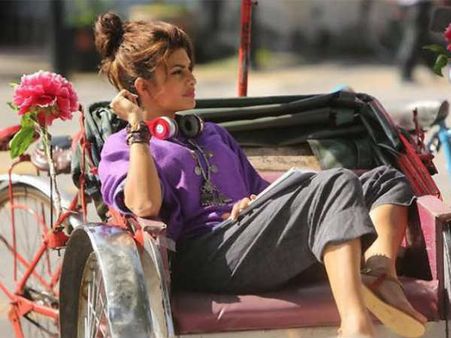 जैकलीन फर्नांडीज बनीं 'वुमैन ऑफ दि ईयर'