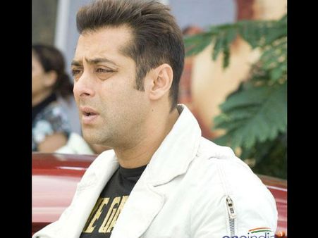 Tips- सलमान की तरह करें दबंग प्यार!