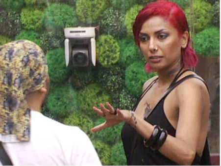 Bigg Boss 8: कंट्रोवर्सी क्वीन डियान्ड्रा की घर में दोबारा एंट्री