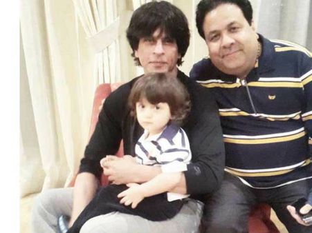 Surprise: साल 2015 के पहले दिन देखिए छोटू किंग 'अबराम' खान की झलक