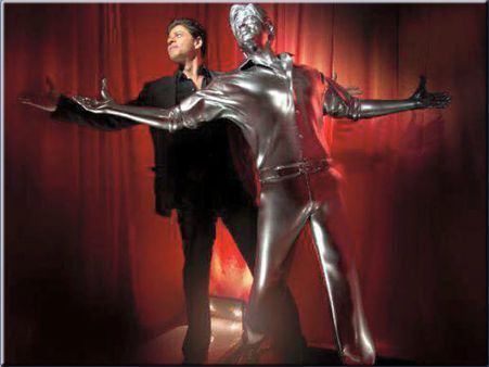 PICS: रेड चिलीज ने दिया शाहरूख खान को बेस्ट B'day गिफ्ट