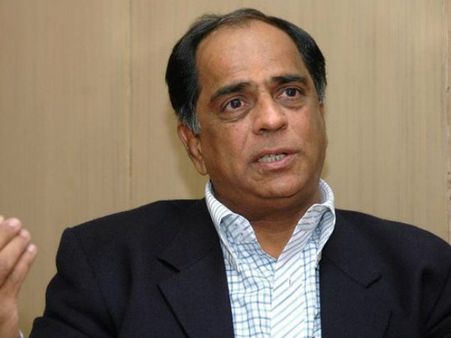 कांग्रेस आउट, अब बीजेपी चलाएगी सेंसर बोर्ड, पहलाज निहलानी नए अध्यक्ष