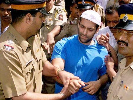 HIT & RUN:हर बार बढ़ने वाली होती हैं सलमान की मुश्किलें...फिर बढ़ती कैसे नहीं?