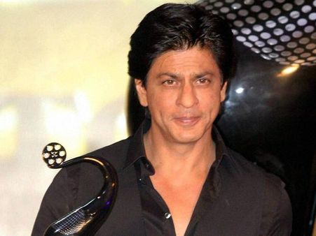 हैप्पी न्यू ईयर के लिए BEST ACTOR एवार्ड मिलना गलत: शाहरूख खान