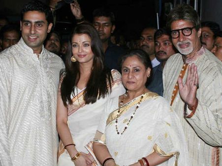 सात पद्म पुरस्कारों के साथ हम देश के इकलौते गौरवशाली परिवार - अमिताभ बच्चन