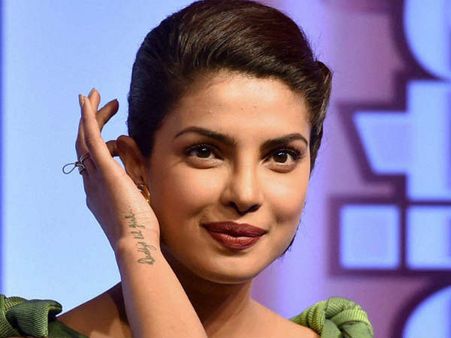 गत्रतंत्र दिवस पर प्रियंका को आई अपने पिता की याद!