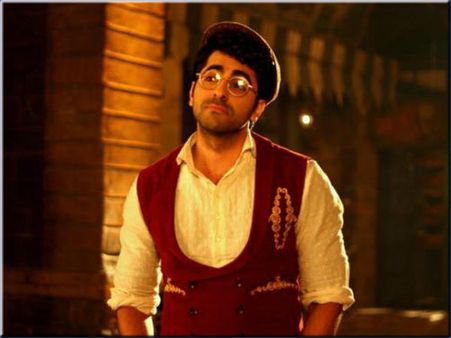 OMg! एक नहीं, दो नहीं, आयुष्मान ने किए पूरे 9 हेयरस्टाइल ट्रायल