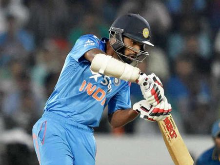 India Vs Pakistan live- कोहली के लिए अनुष्का की भविष्यवाणी '341'