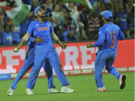 BOX OFFICE: पाकिस्तान में मैच फ्लॉप तो रॉय हिट!