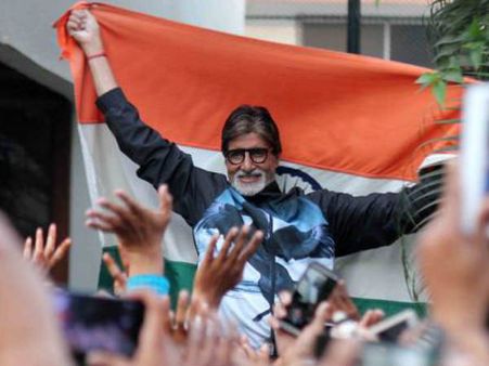 जन-गण-मन देता है है बिग बी को 'INDIAN MOMENT'