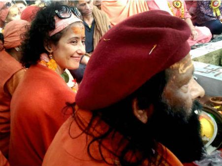 नाबालिग के साथ 'एक छोटी सी लव-स्टोरी' कर, अब मनीषा बनेंगी साध्वी!