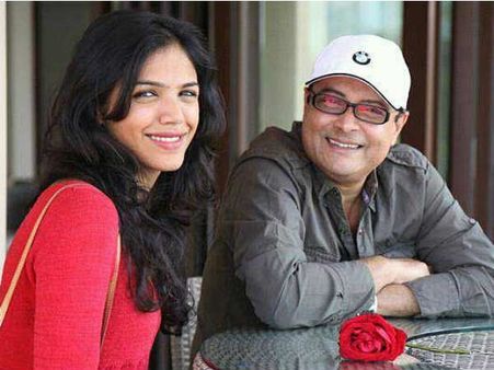 SURPRISE: शाहरूख के 'फैन' से होगी सचिन की बेटी की एंट्री..