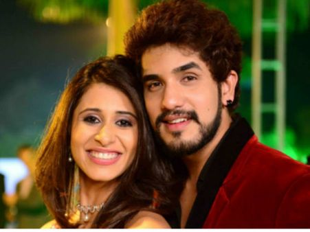 टीवी एक्ट्रेस को बॉयफ्रेंड को इस पार्टी के 'गुंडों' ने पीटा!