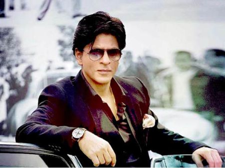अब कैमरे के आगे नहीं, पीछे रहना चाहते हैं शाहरूख खान!
