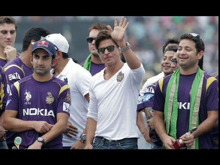 IPL 8 exclusive pictures अबराम बने शाहरुख के मासकॉट, केकेआर की पहली जीत