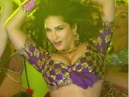 VIDEO Song: जब सनी लियोन ने राम कपूर से कहा..'दारू पीके डांस करें..'