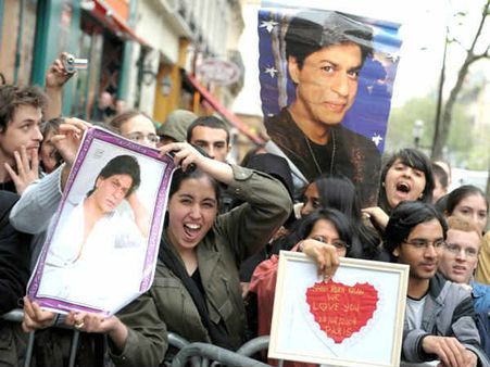 ALERT: शाहरूख की FAN प्रमोशन के स्टार हो सकते हैं आप...जानिए कैसे